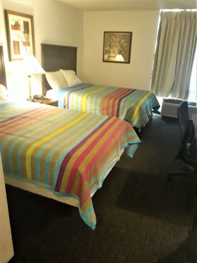 Madison Inn & Suites Экстерьер фото