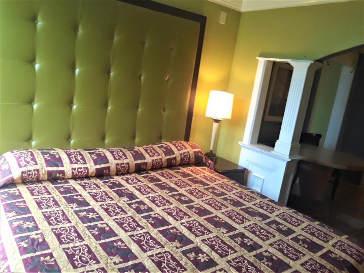 Madison Inn & Suites Экстерьер фото